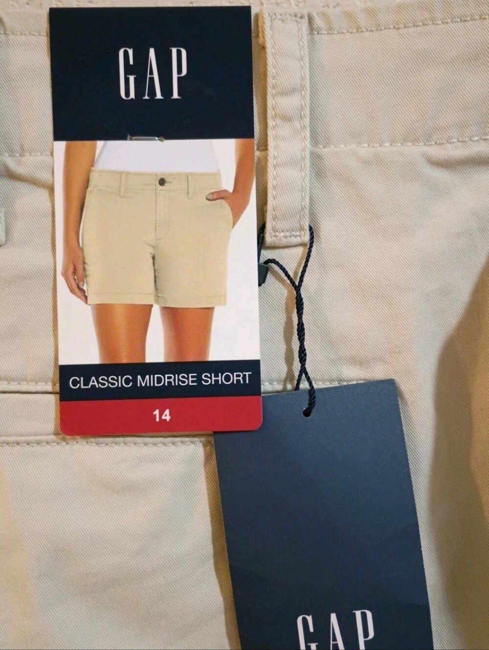 Gap Ladies Classic Midrise Shorts Size 14-Turtledove-NWT - Picture 3 of 4